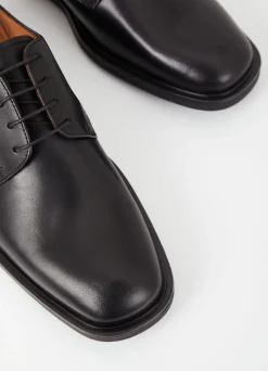 ANDREW SHOES