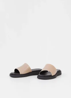 CONNIE SANDALS