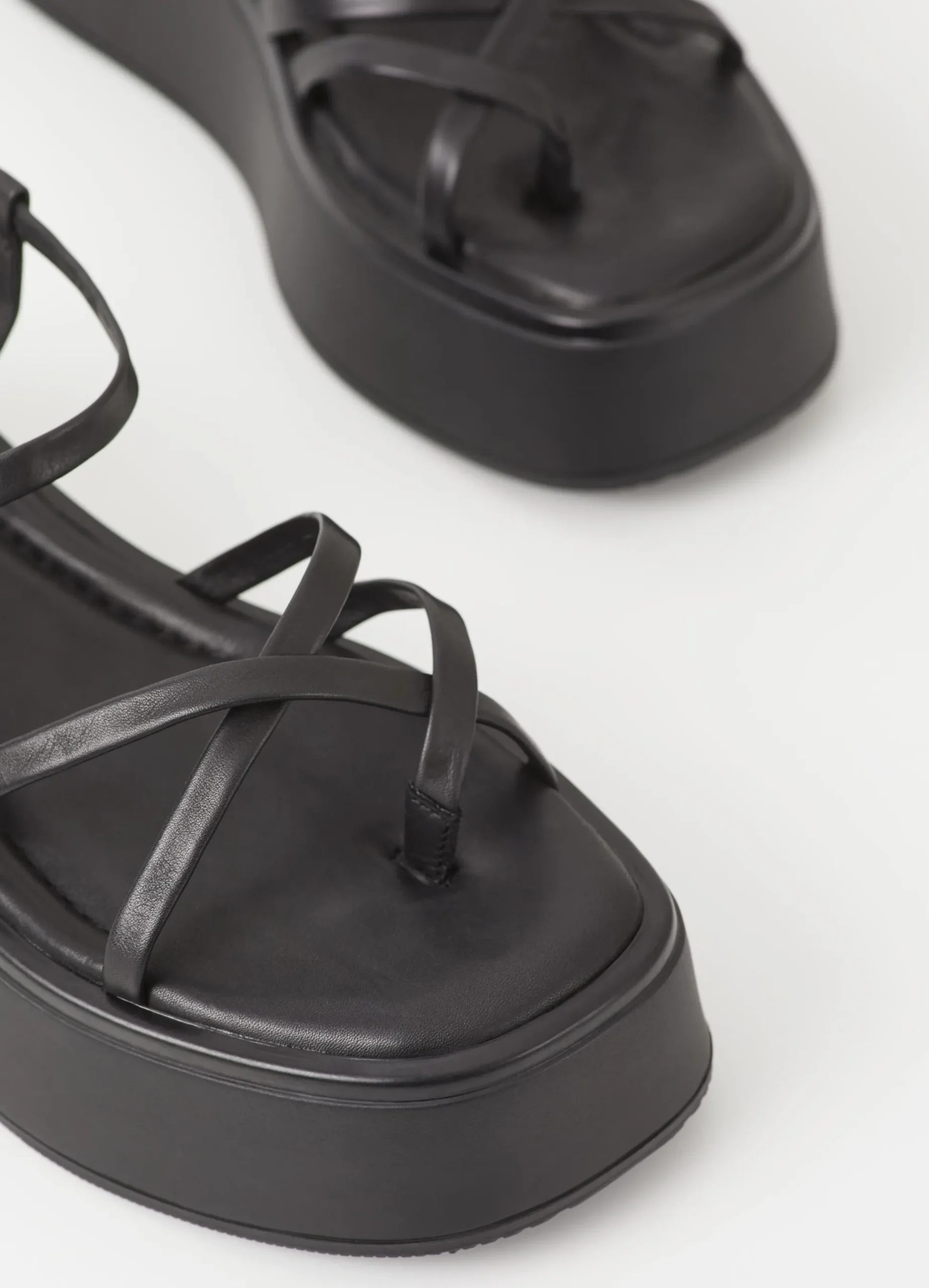 COURTNEY SANDALS