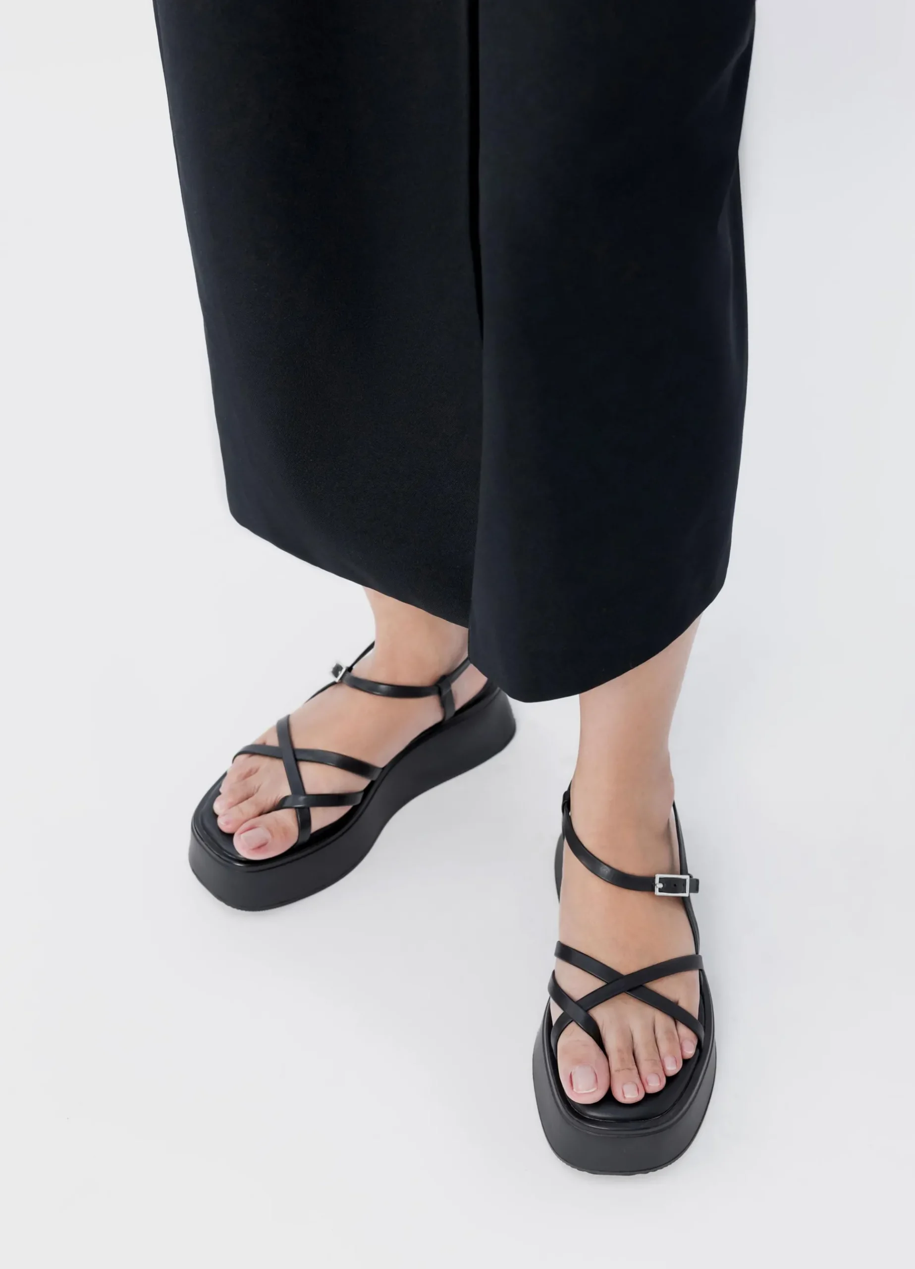 COURTNEY SANDALS