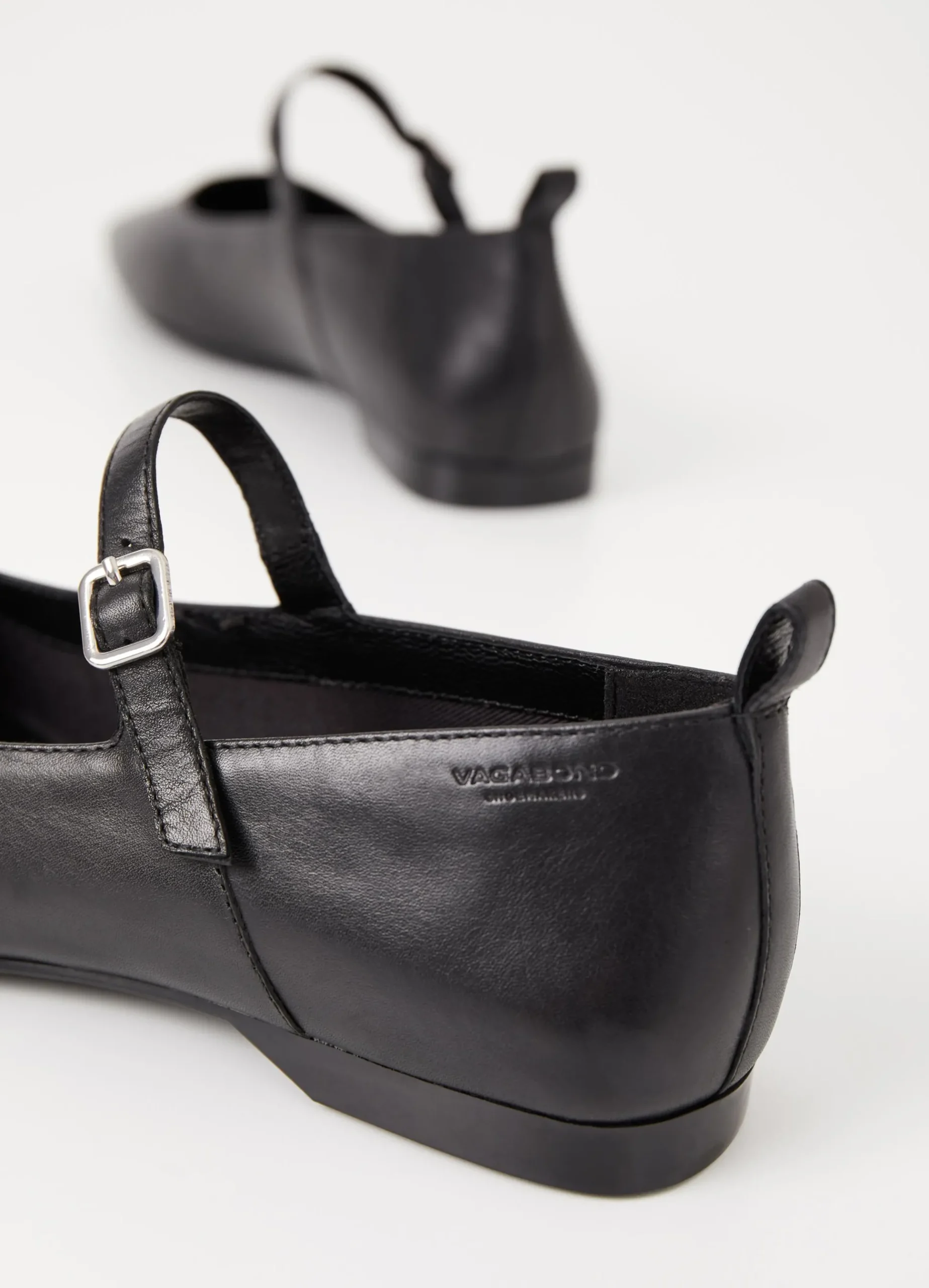 DELIA SHOES