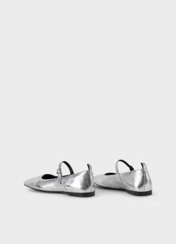 DELIA SHOES
