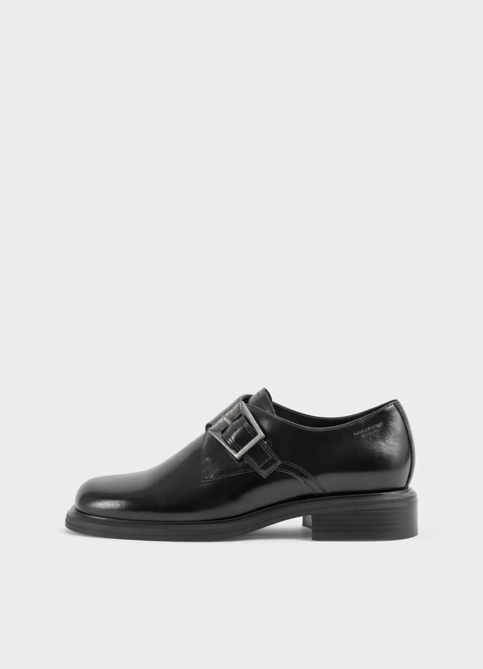 ELLIS SHOES