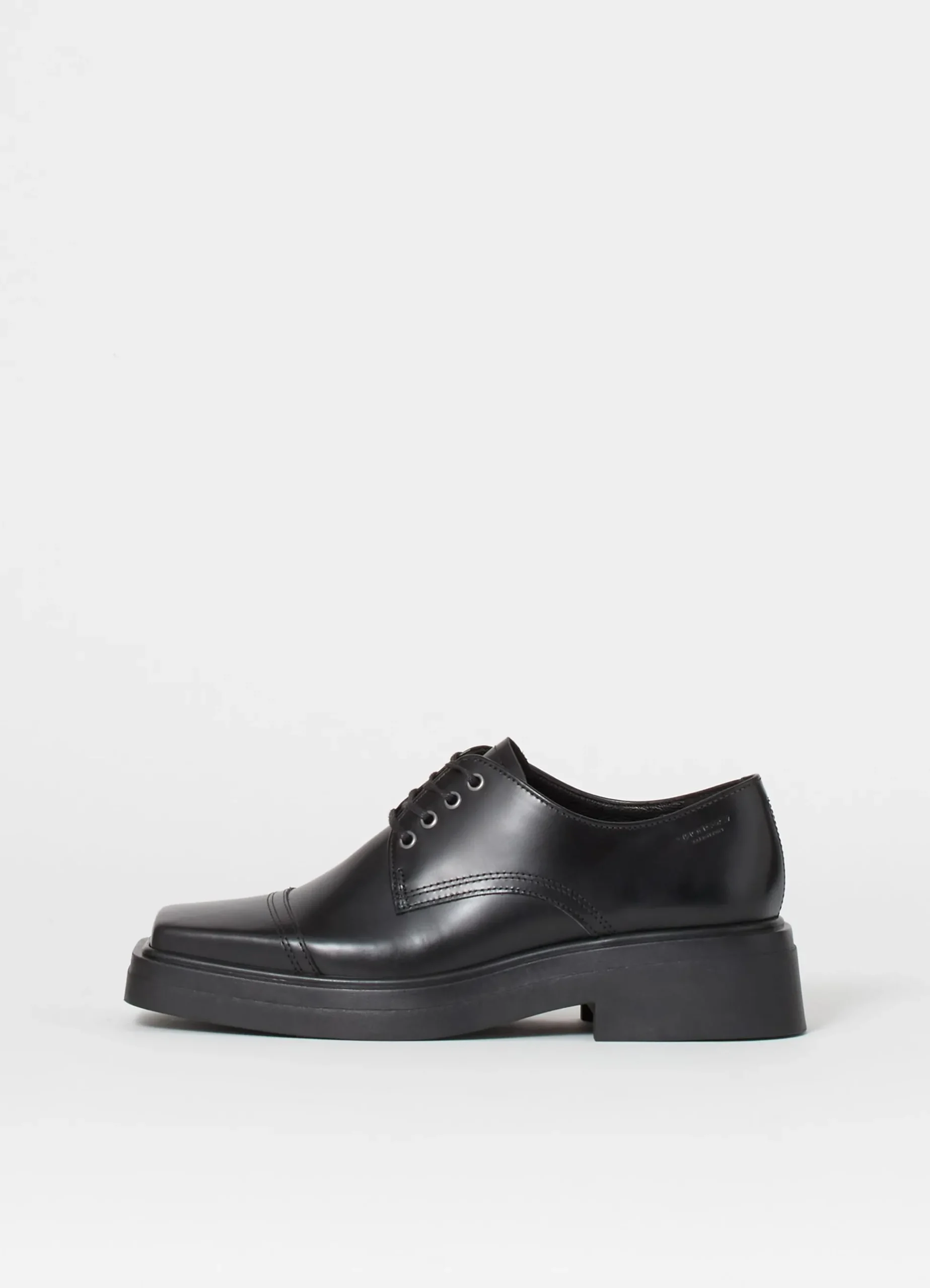 EYRA SHOES