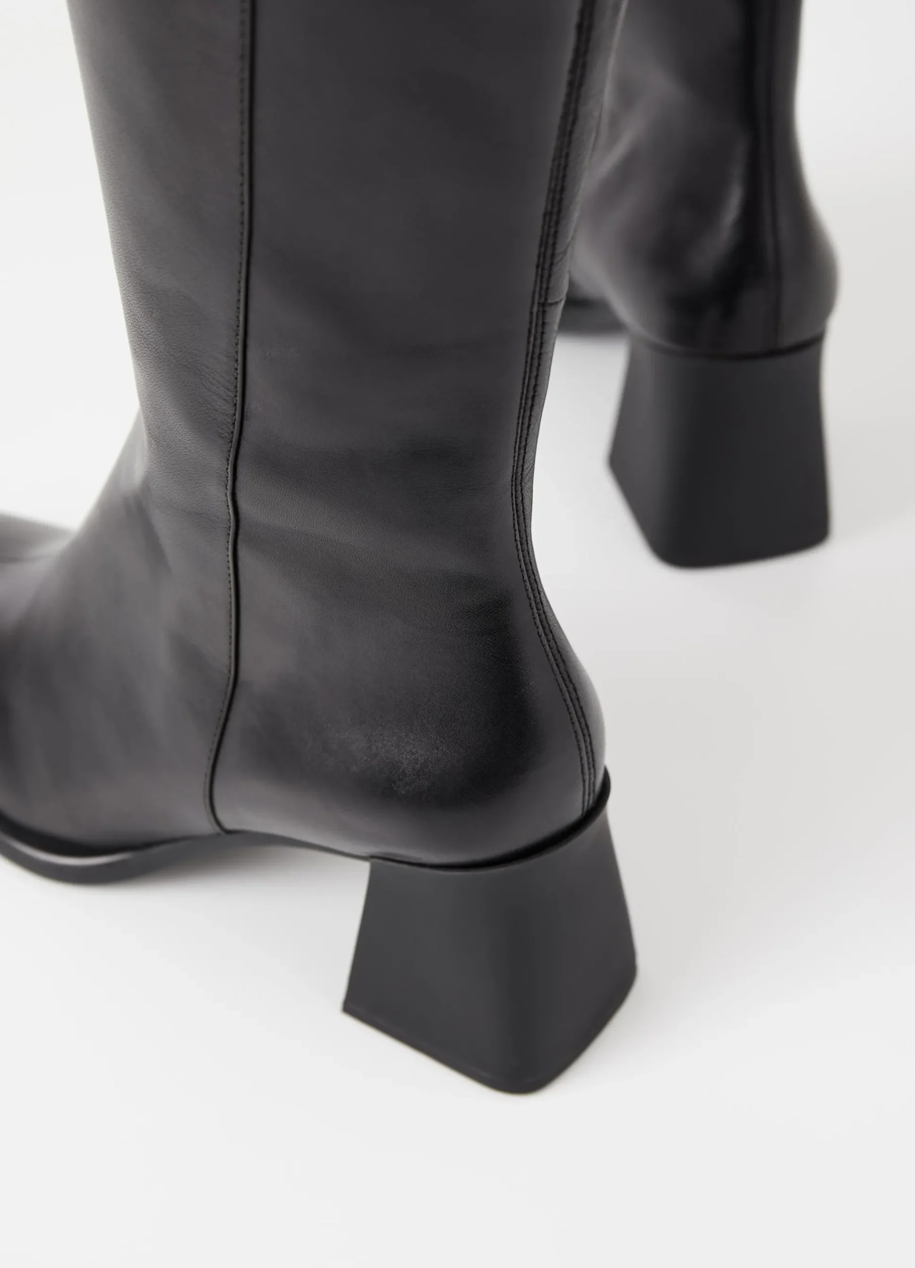 HEDDA TALL BOOTS