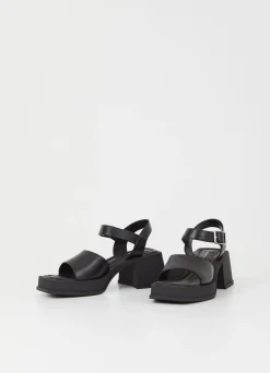 HENNIE SANDALS