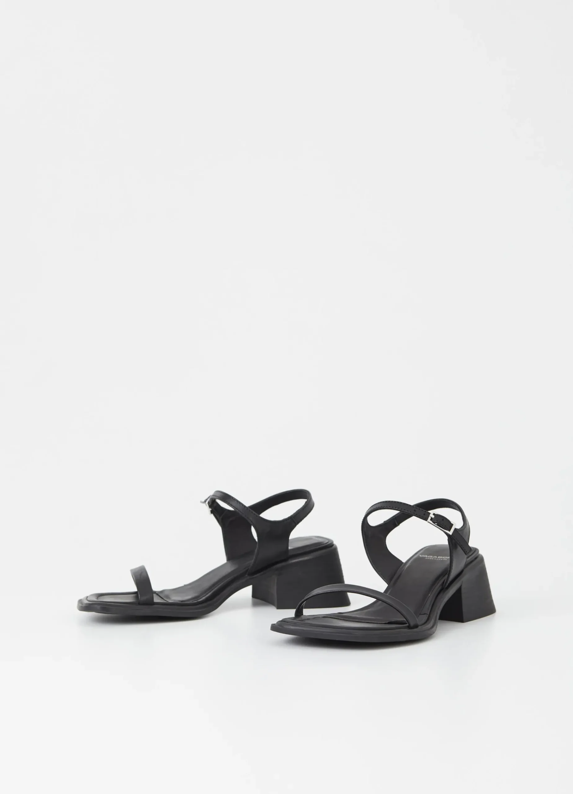 INES SANDALS