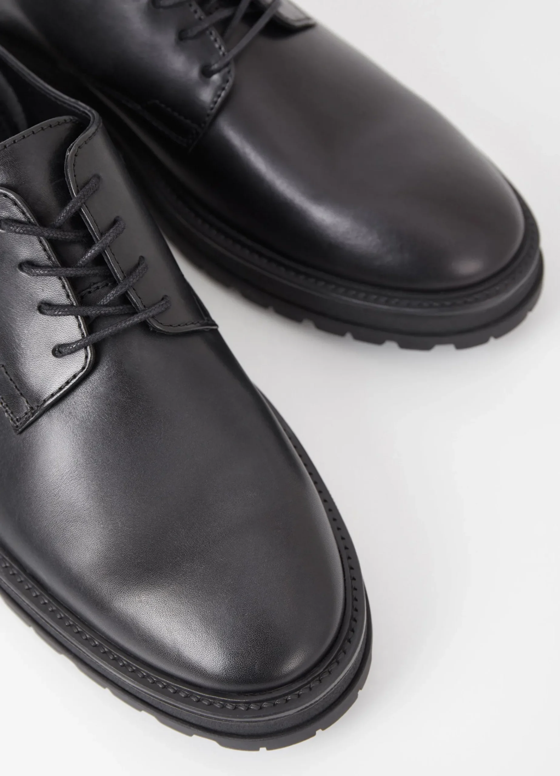 JOHNNY 2.0 SHOES