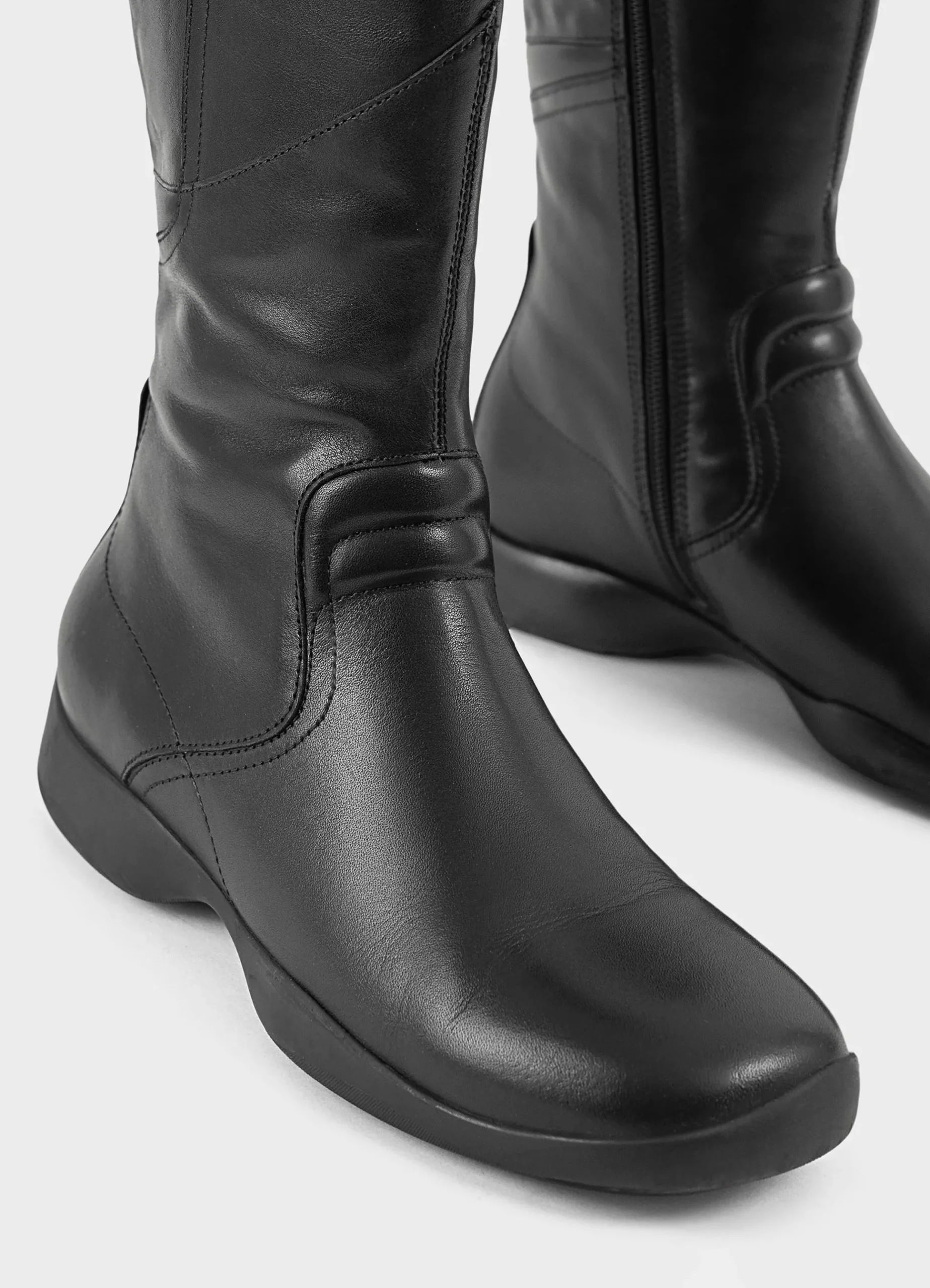 SKY TALL BOOTS