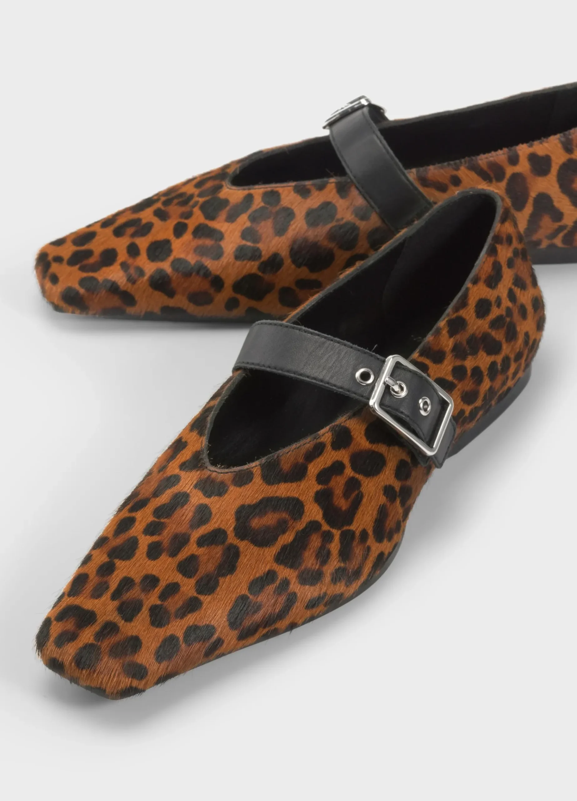 WIOLETTA SHOES